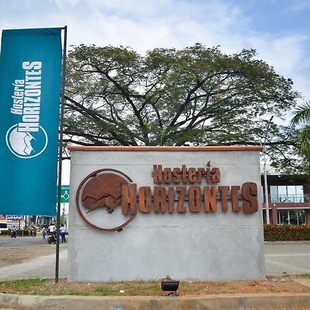 Hosteria Horizontes Caucasia Esterno foto